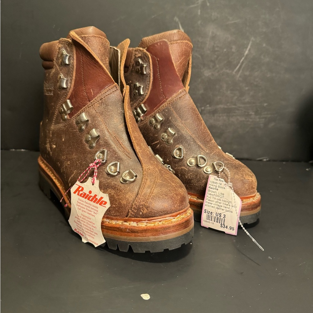 Vintage women’s Raichle hiking boots